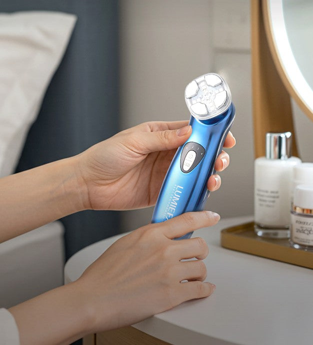 Cell by Cell Lumie FX Electroporation — Home Beauty Device